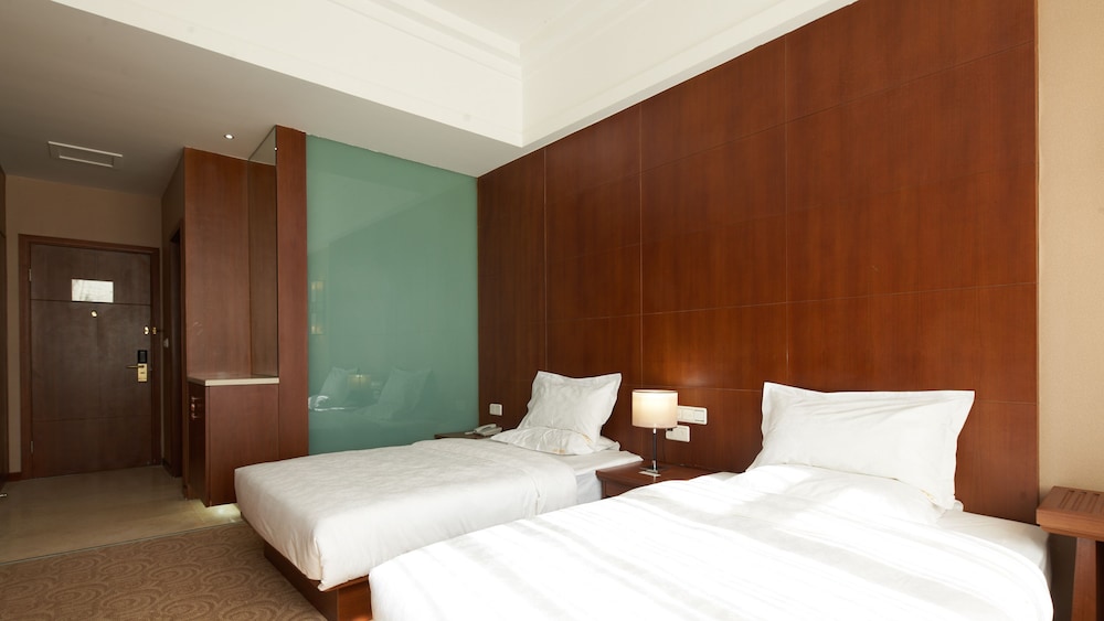 Standard Twin Room(Mainland China Guest Only) photo 2