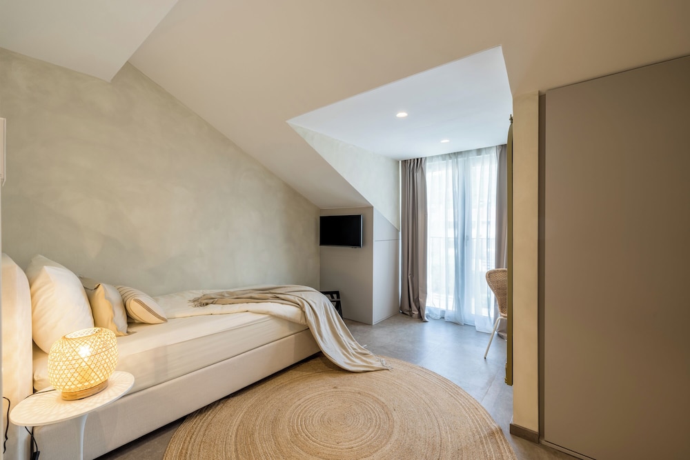 Room photo 2