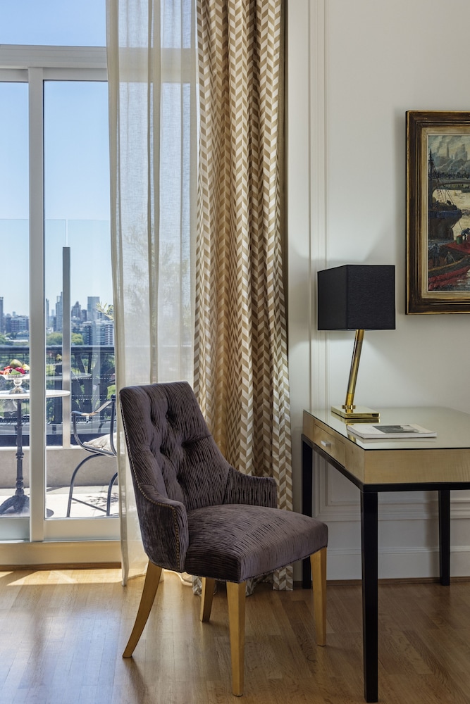 Suite (Roof Garden)