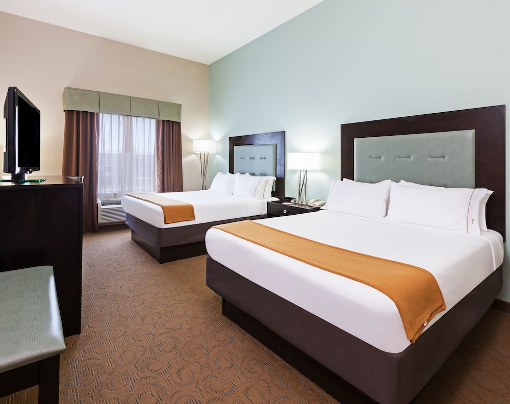 Suite, 2 Queen Beds - Photo 6