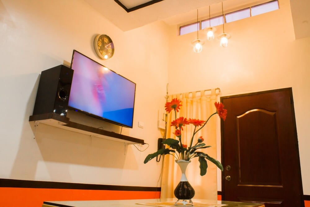 Signature Condo, 1 Bedroom photo 2