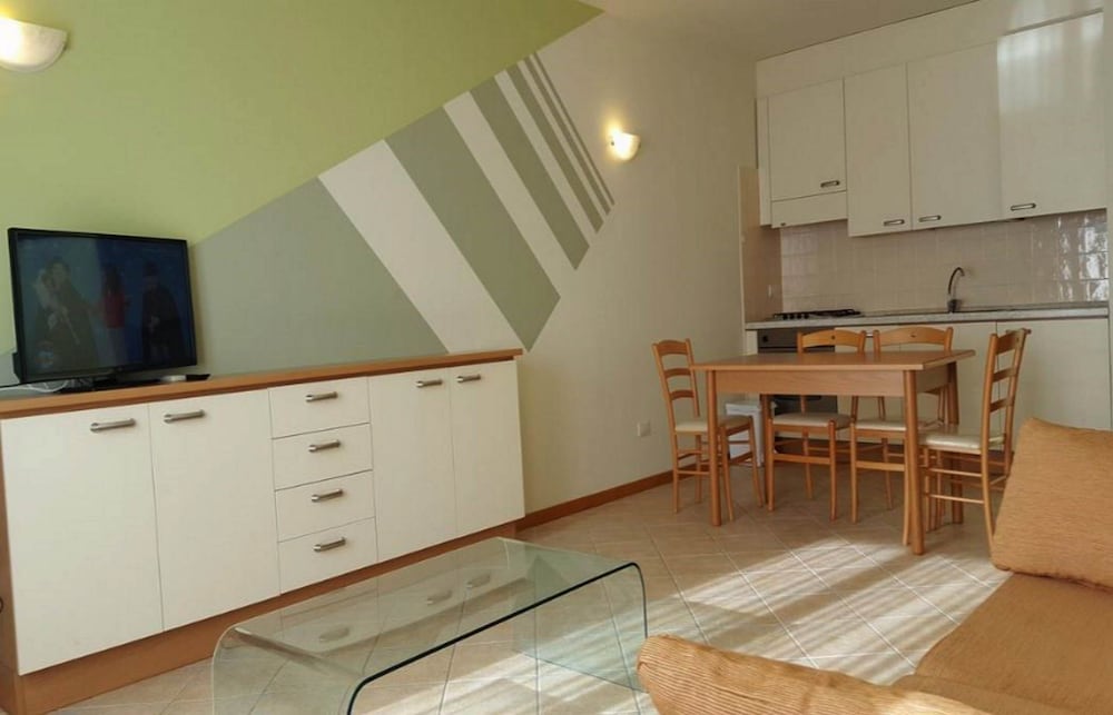 Comfort Apartment, 2 Bedrooms photo 2