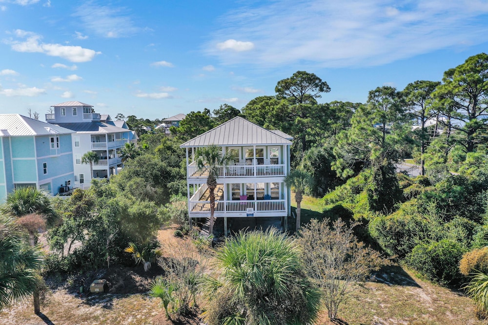 House, Multiple Beds (Cape Palms) photo 2
