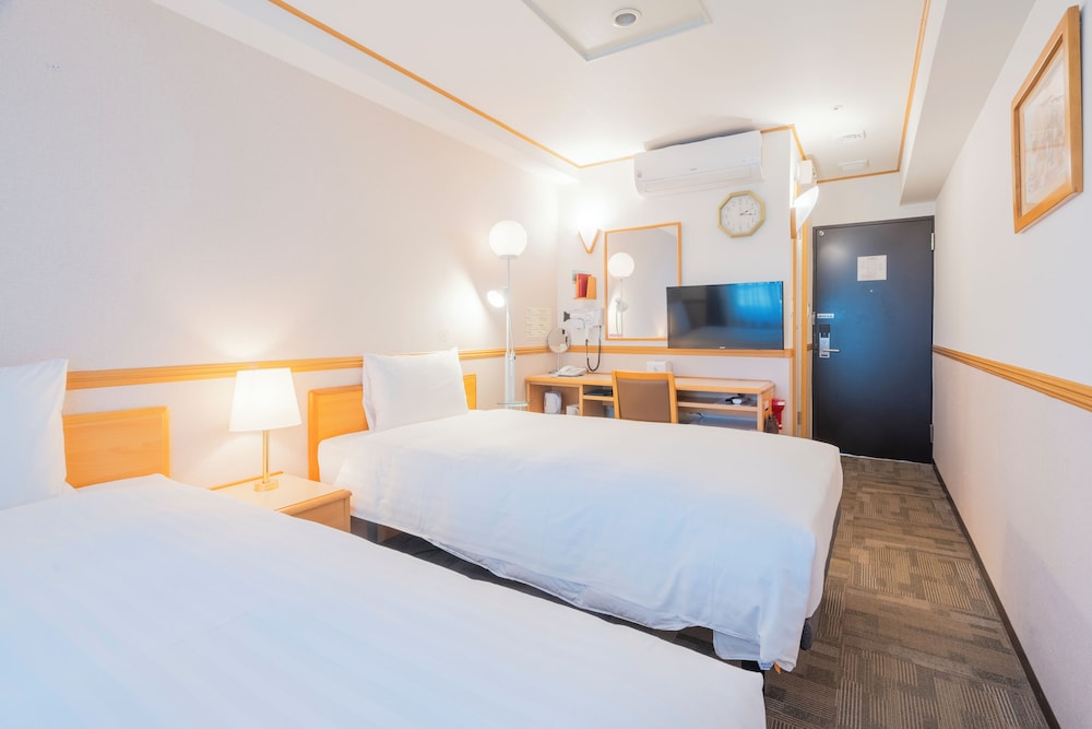 Twin Room, Non Smoking, Harbor View photo 3