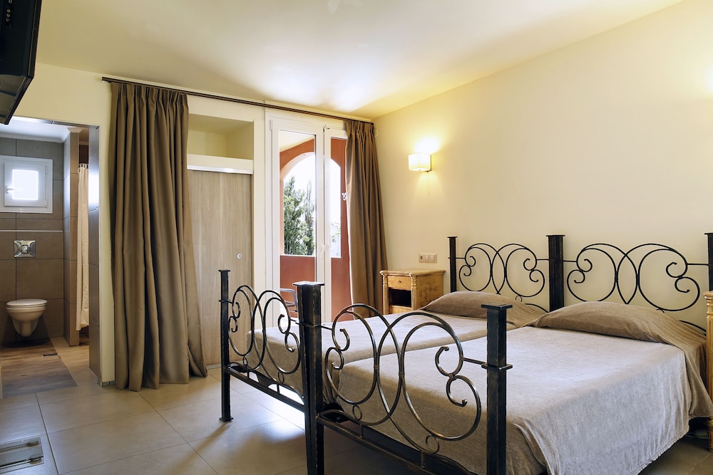 Double Room, Mountain View, Mountainside - Photo 1