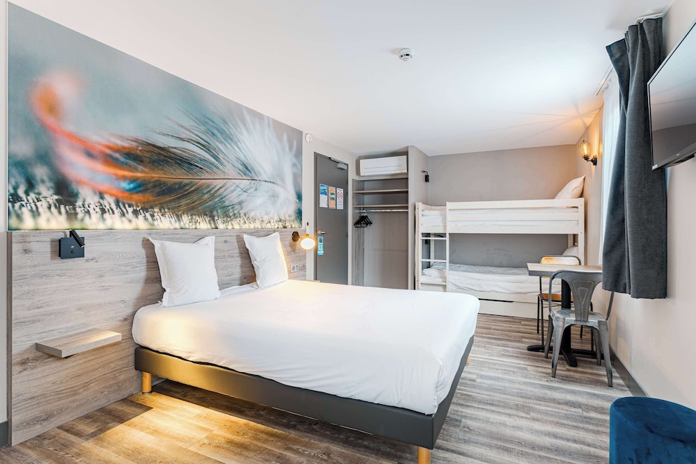 Superior Room, Multiple Beds