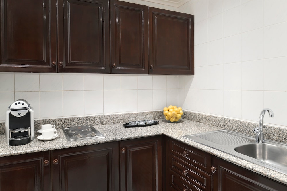 Suite, 1 Bedroom, Smoking (Living Dining) - Photo 6