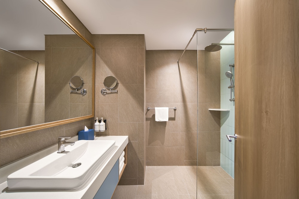2 Bedroom Panorama Penthouse - Photo 6