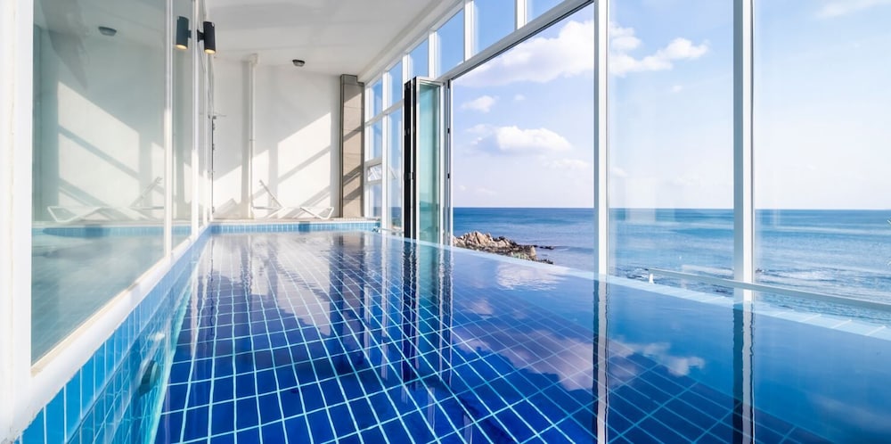 L. Premium Pool Villa, Ocean View