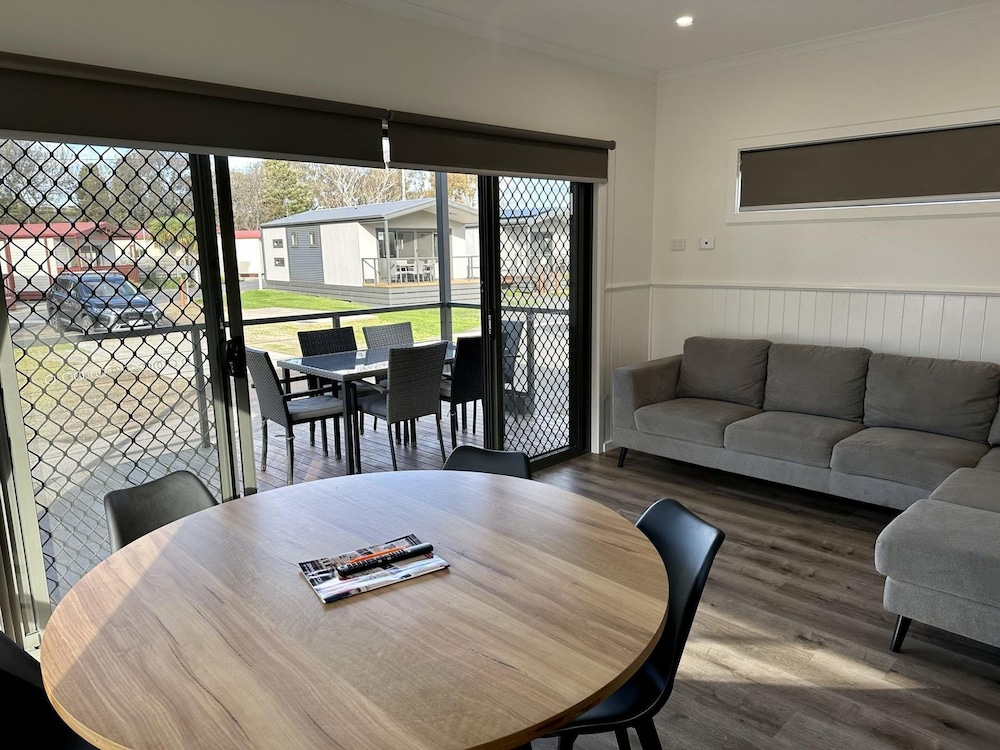 6 Berth Rockpool Villa 2 Bedroom