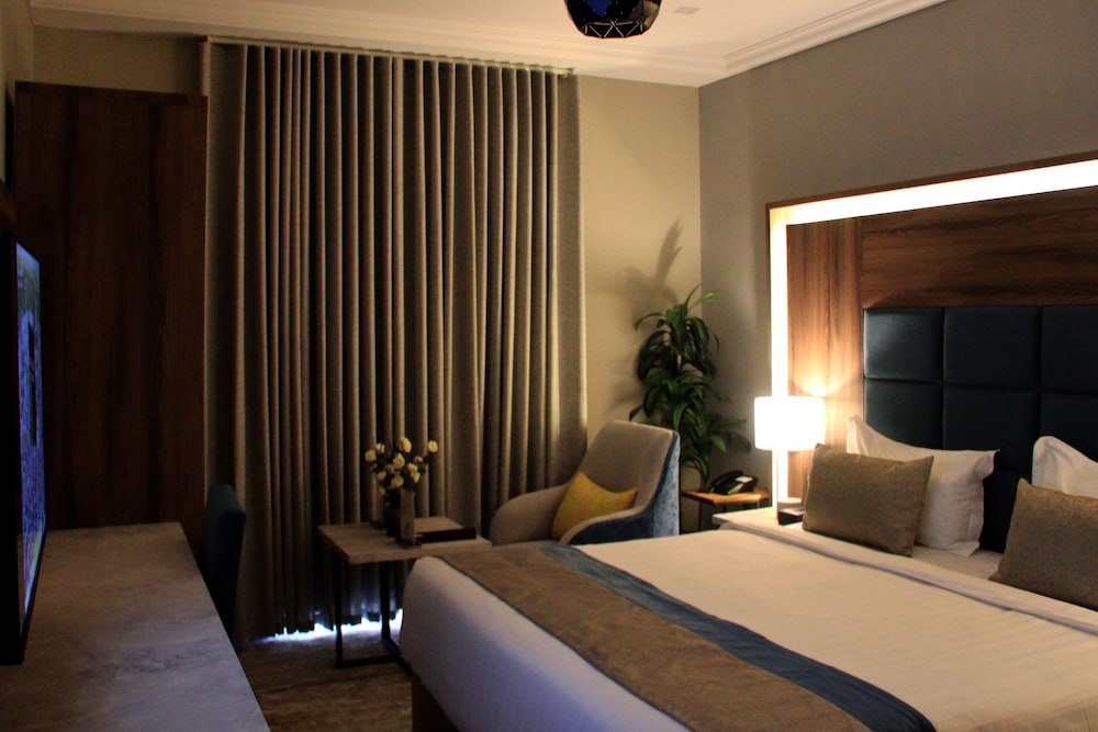 Double or Twin Room - Photo 9