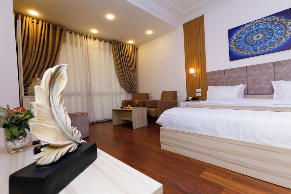 Deluxe Double Room (Pyramids View) - Photo 11