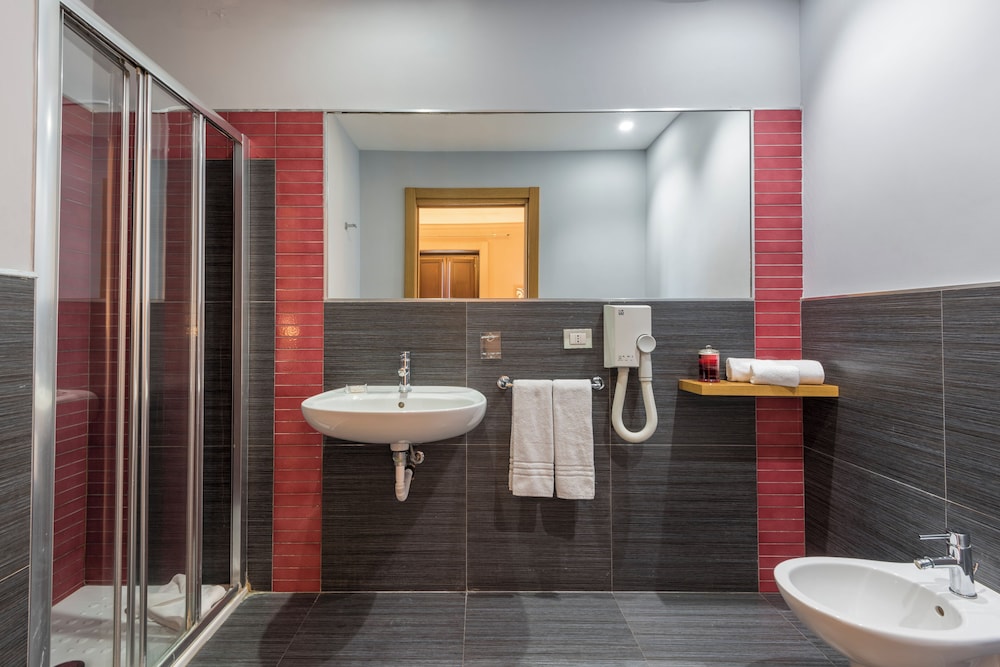 Superior Triple Room - Photo 14