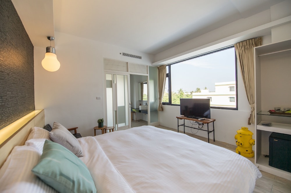 Elite Double Room, 1 Queen Bed photo 2