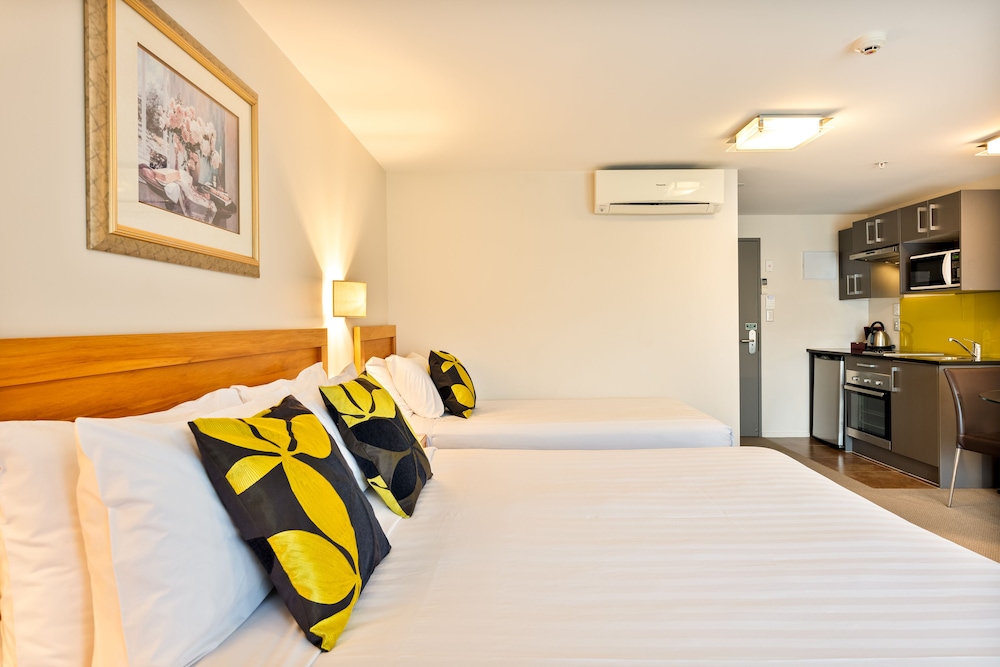 Executive Business Suite - Photo 7