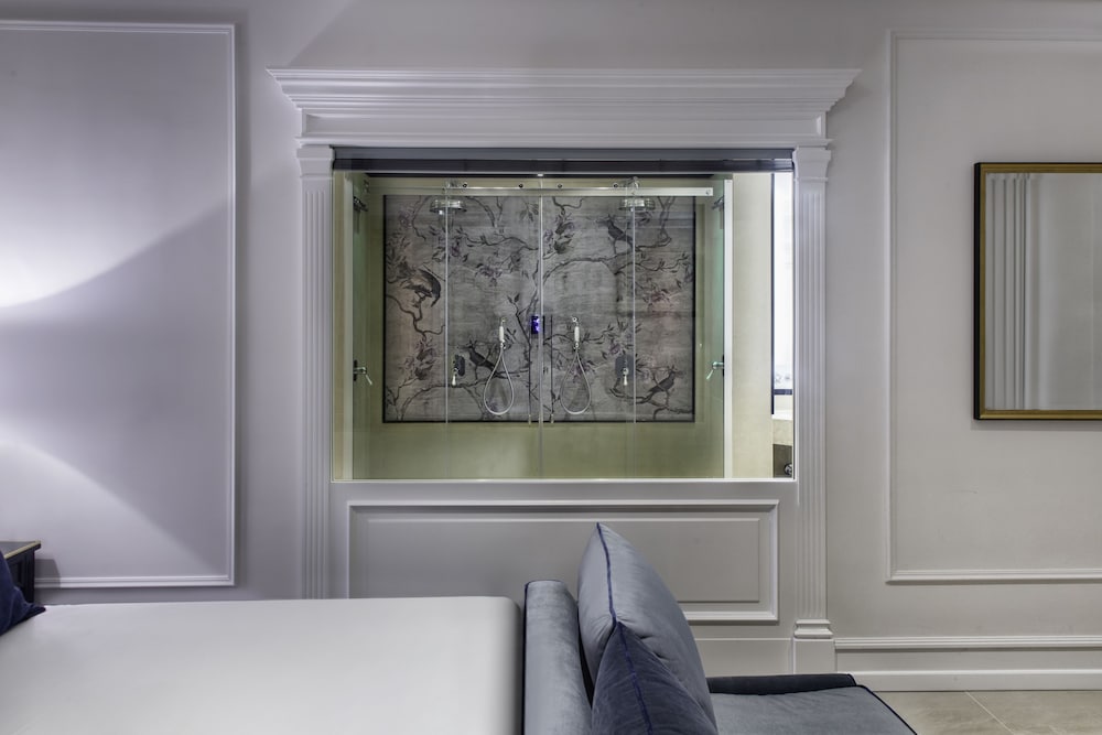 Deluxe Room, Sea View - Photo 5