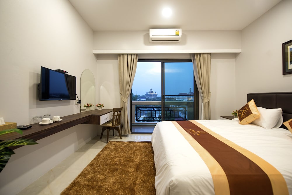 Deluxe Room, Balcony