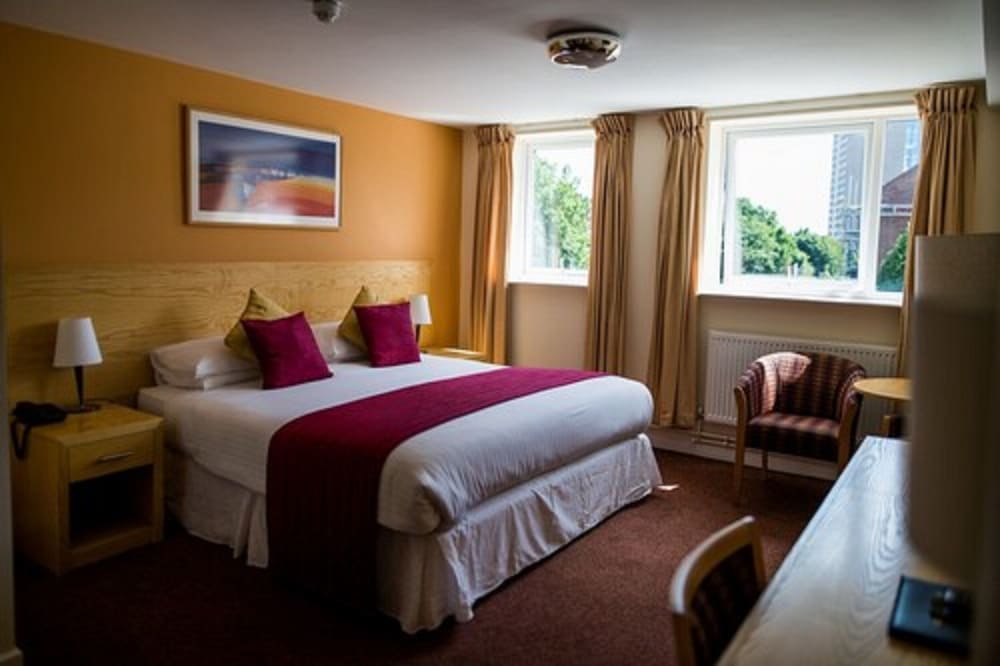 Classic Double Room (Single Occupancy)