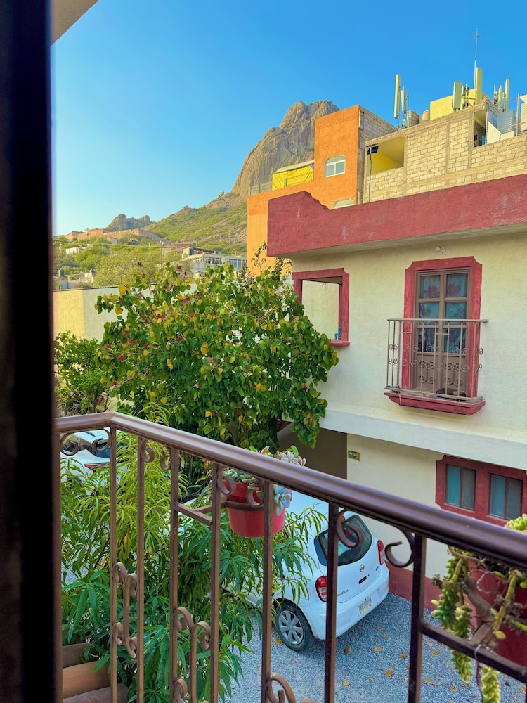 Basic Double or Twin Room, Balcony, Mountain View