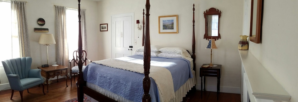 Northfield-Emily Suite