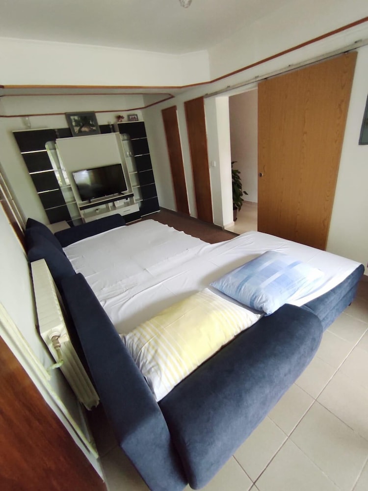 Basic Apartment, 1 Bedroom, Terrace, Garden View