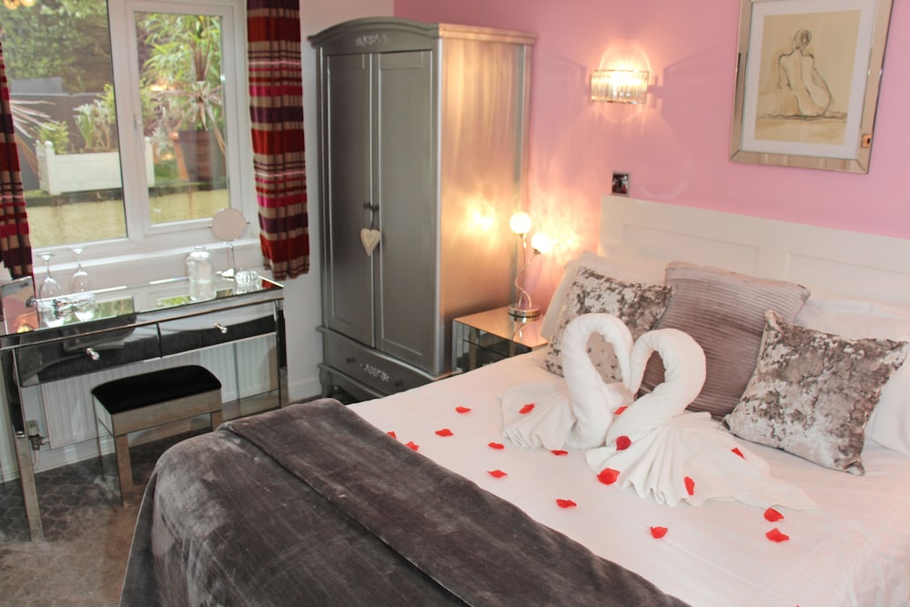 Small Double Room photo 2