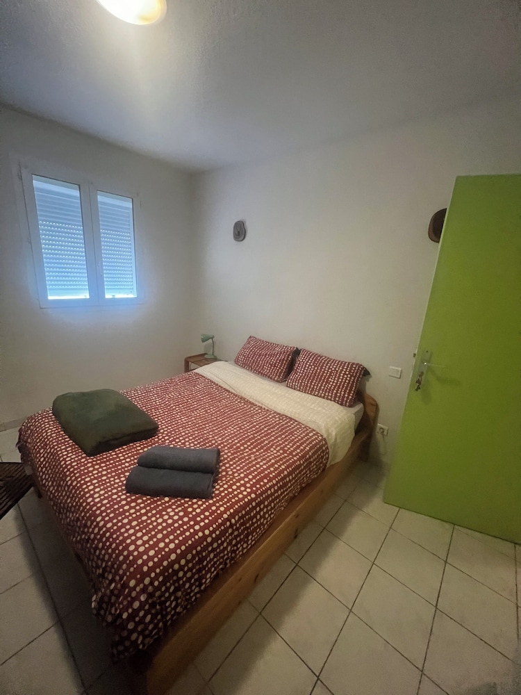 Basic Double Room photo 2