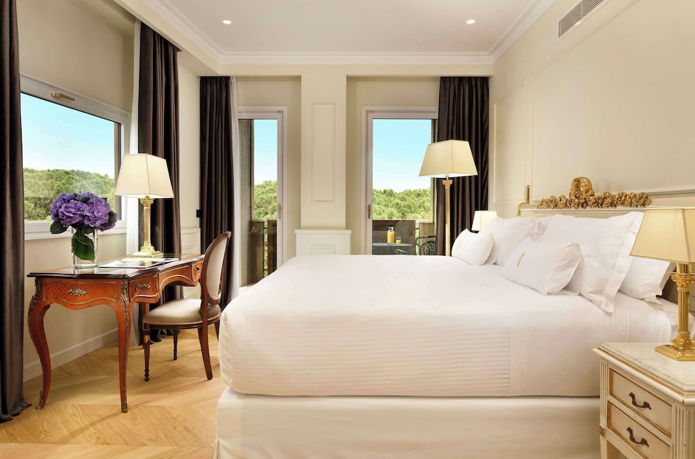 Suite, Park View, Corner