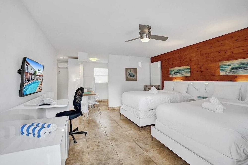Standard Room, 2 Queen Beds, Accessible (Communication Accessible) - Photo 2