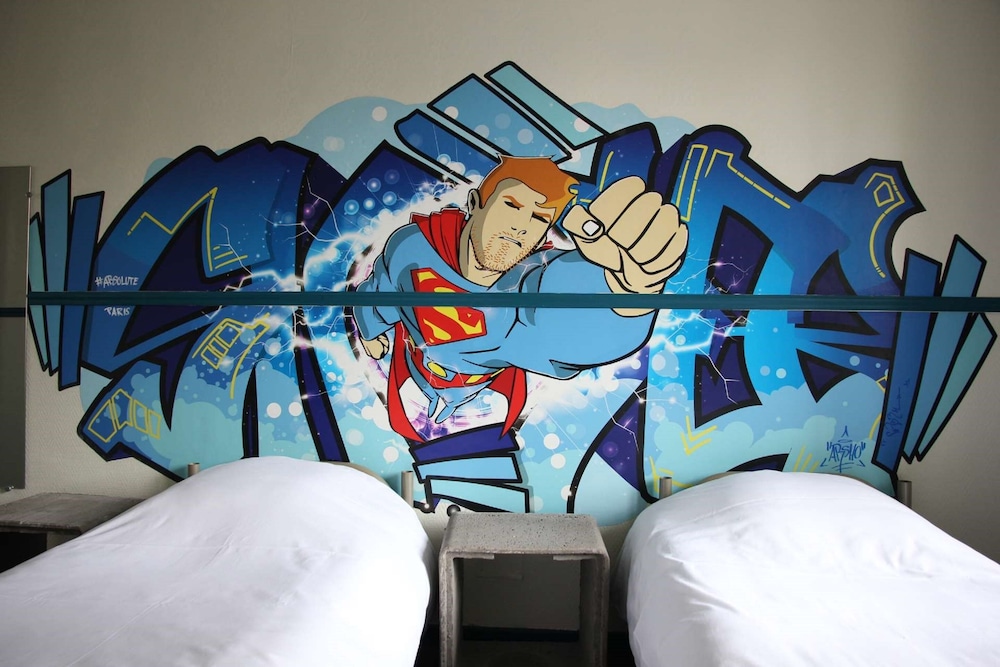 Economy Triple Room photo 3