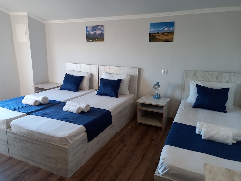 Comfort Double or Twin Room photo 1