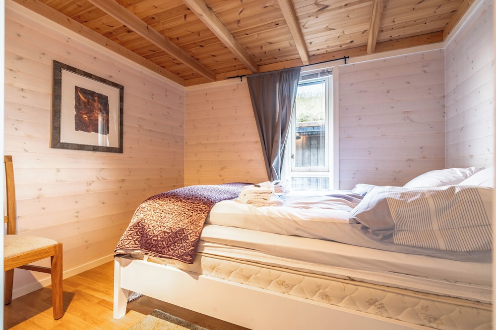 Deluxe House, 3 Bedrooms photo 3