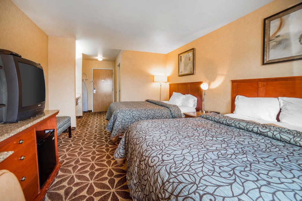 Room, 2 Queen Beds, Non Smoking - Photo 3