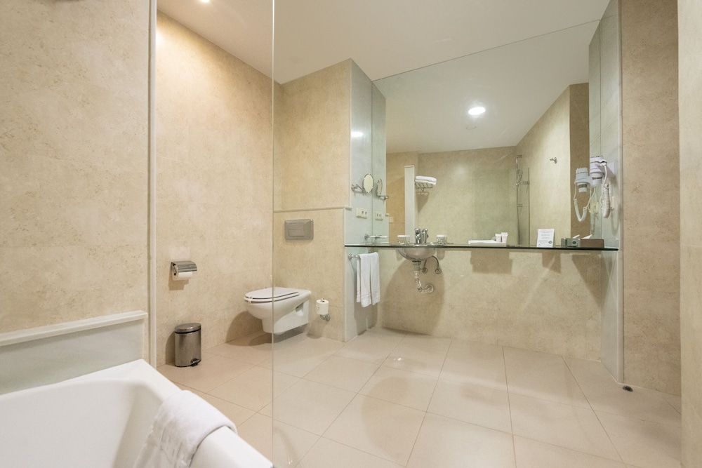 Double or Twin Room, Sea View (2 adults and 2 children) Double or Twin Room, Sea View (2 adults and 2 children)