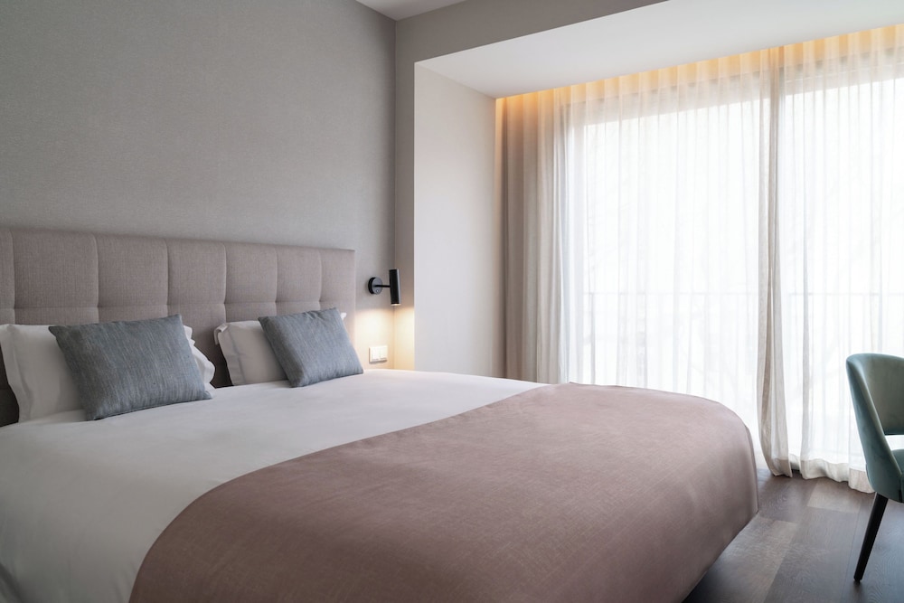 One-Bedroom Apartment with Sofa Bed photo 2