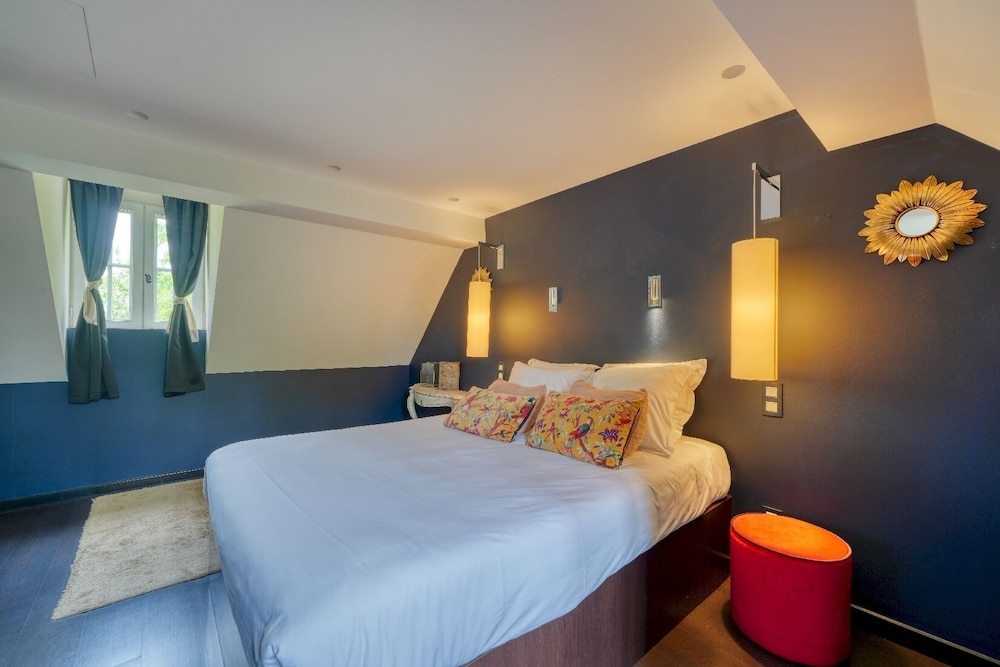 Superior Duplex (4 pax)