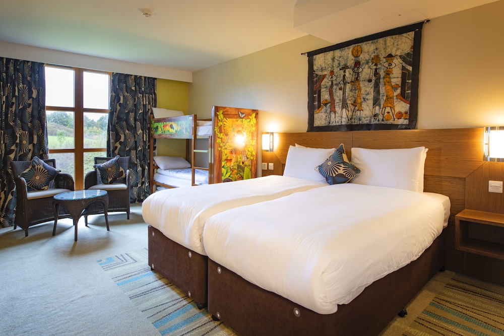 Safari Accessible twin room