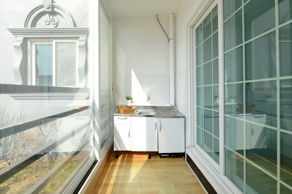 Room (Korean style_Ondol, Kitchenette) photo 3