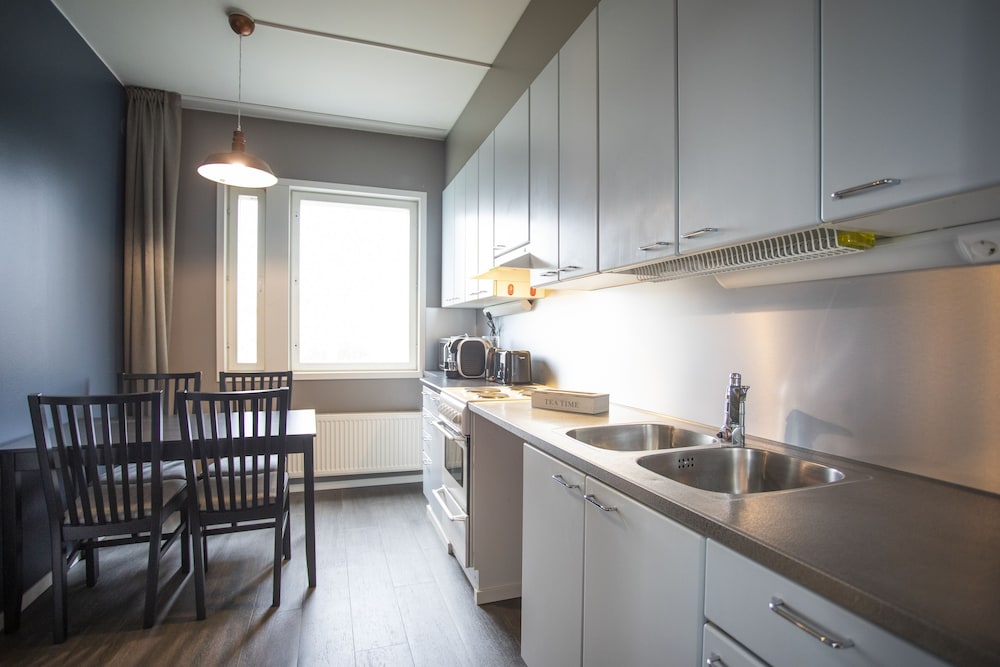 Deluxe Family Suite with Kitchen, Sauna & Balcony photo 2