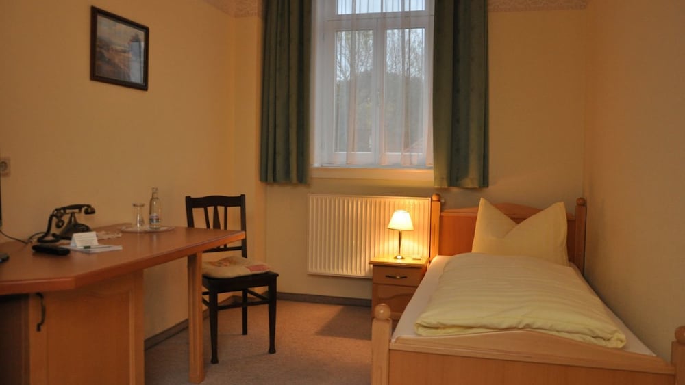 Single Room photo 3
