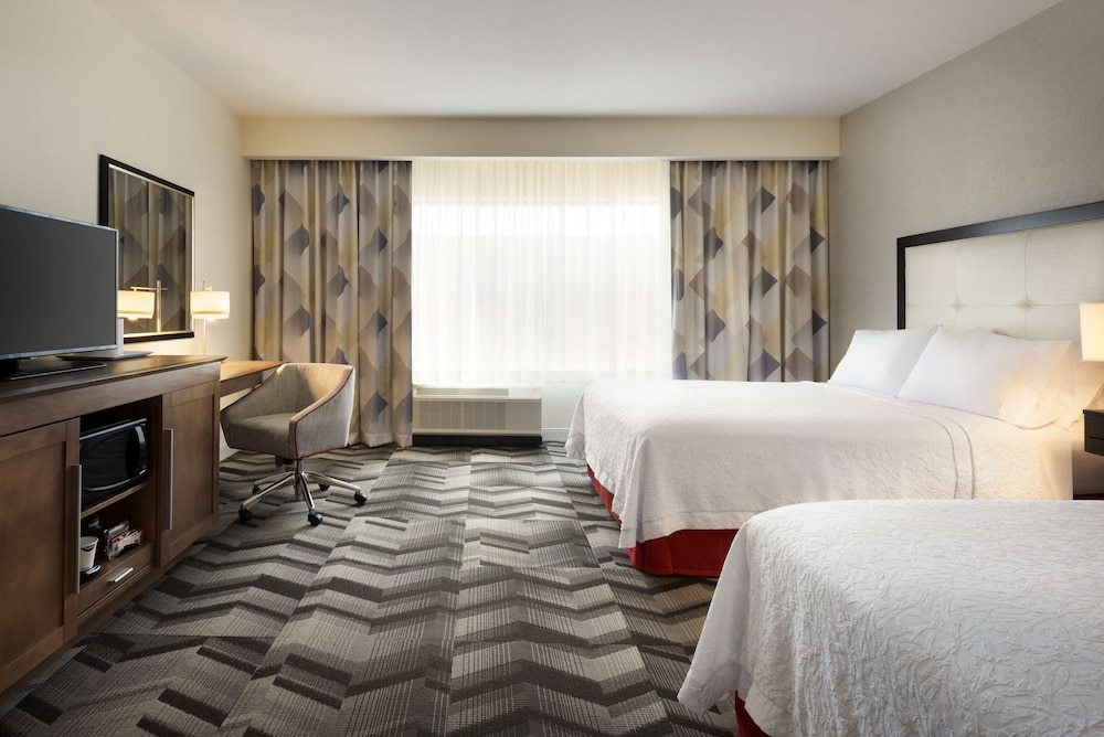 Room, 2 Queen Beds, Accessible, Non Smoking