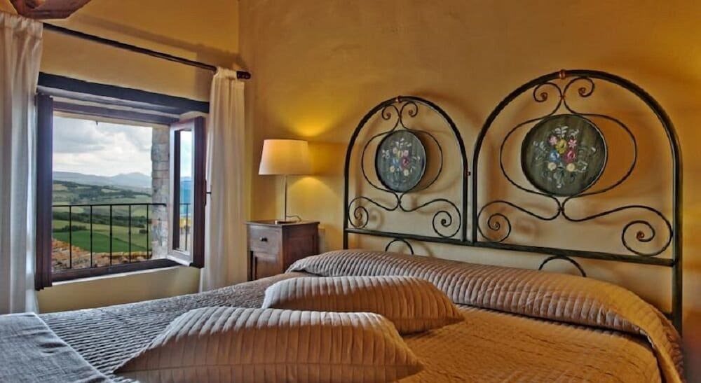 Standard Double Room, Hill View