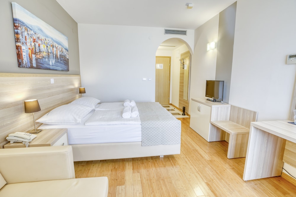 Grand Double Room