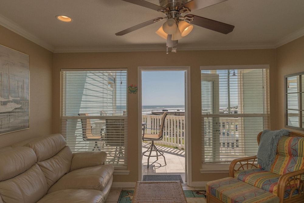 A Beachside Retreat 2 bed 2 Bath w Washer and Dryer, Photo 15