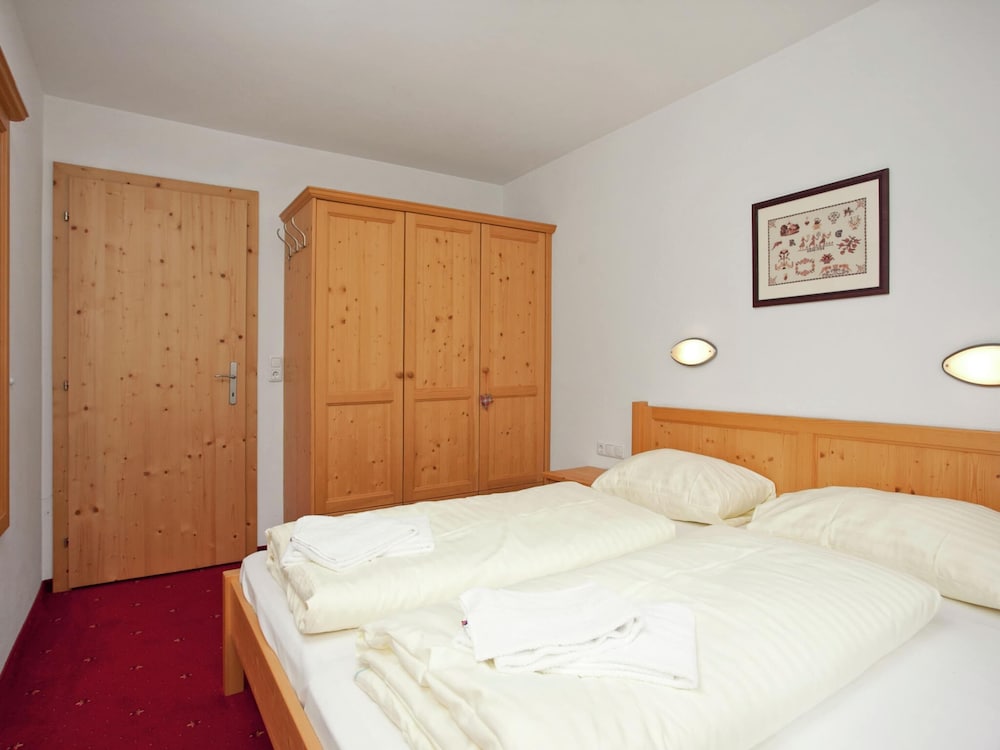Elite Chalet, 4 Bedrooms photo 1