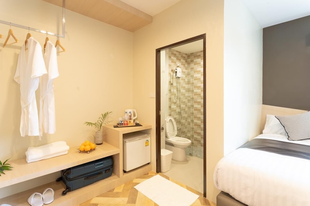 Standard Room photo 2