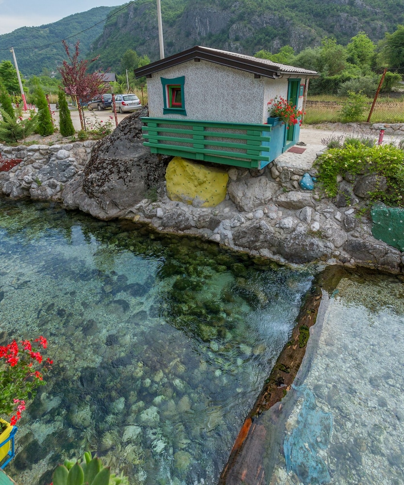 Quadruple Room, Multiple Beds, River View, Mountainside photo 2