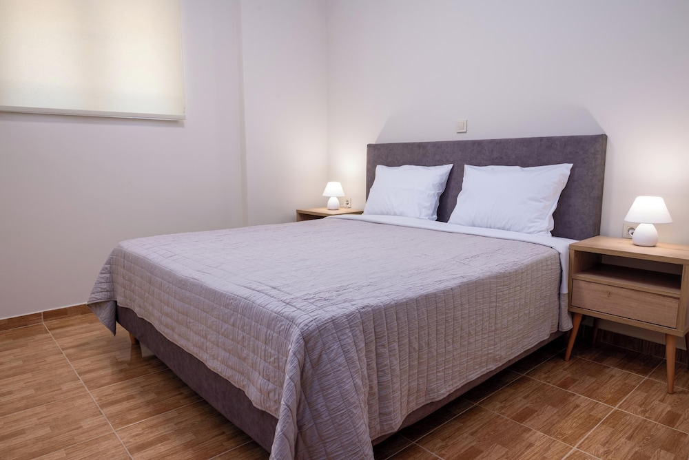 Apartment, 2 Bedrooms, Bathtub