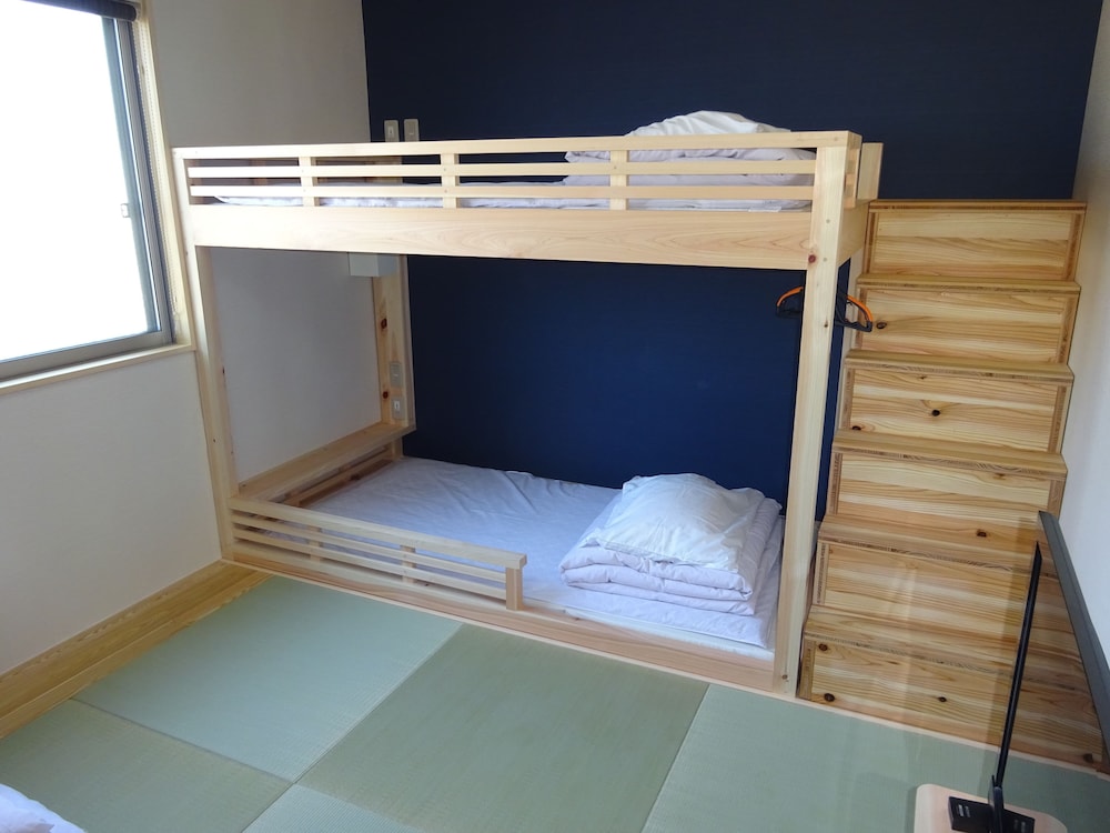 Japanese Style Room With 9 Tatami Mats photo 3