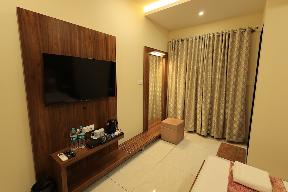 Standard Double Room photo 2